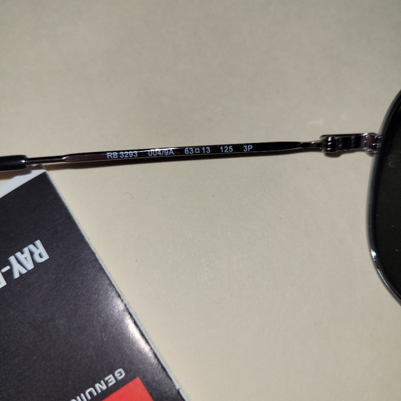 Ray-Ban Sunglasses - Picture 9 of 12